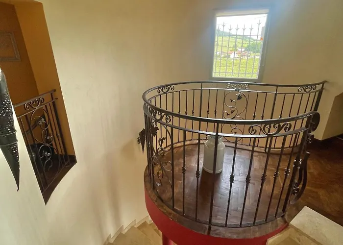 La Chambre Des Issarts